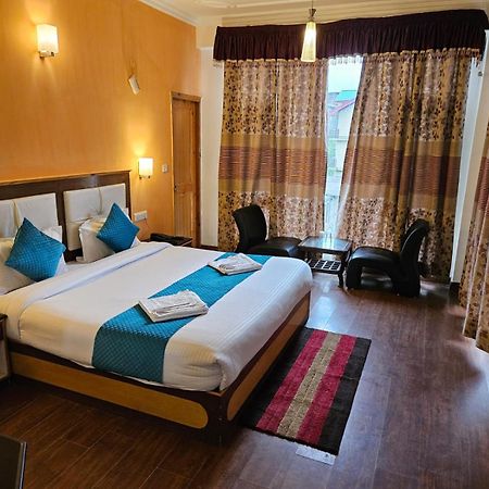 Hotel Akash Regency 马拉里 外观 照片
