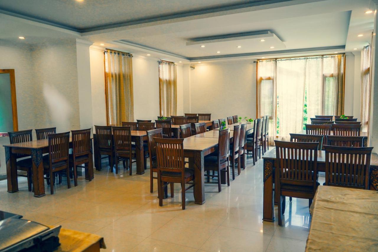 Hotel Akash Regency 马拉里 外观 照片