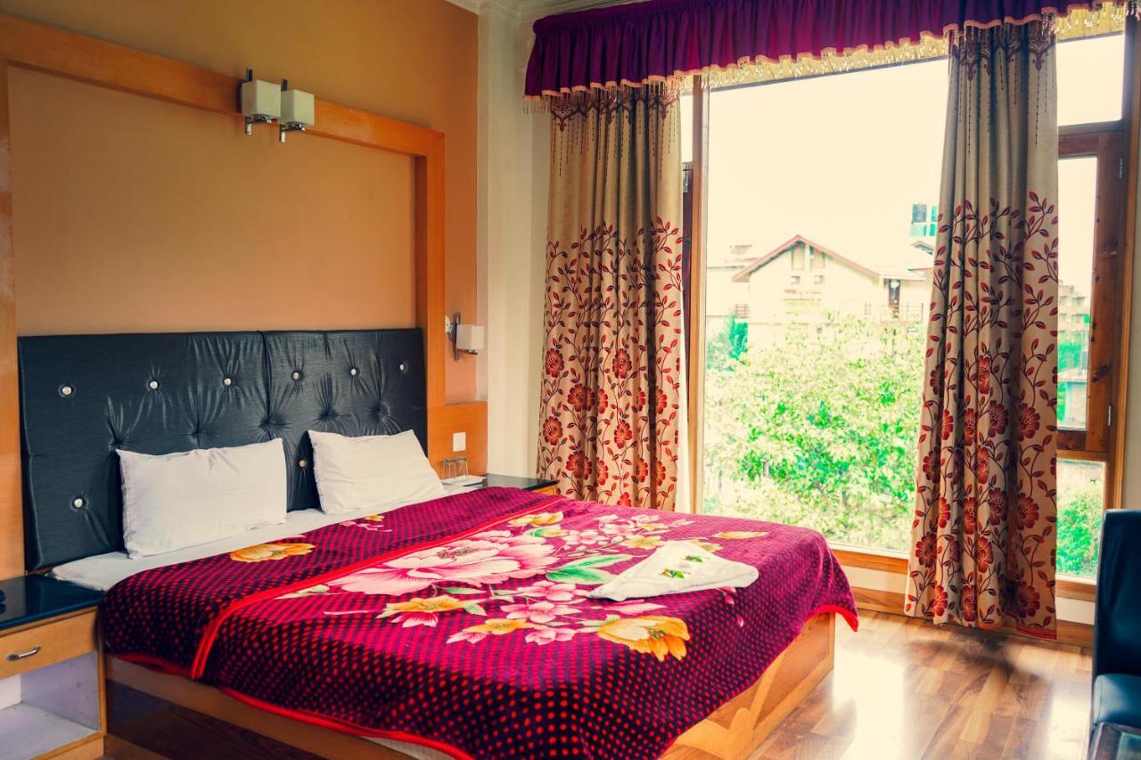 Hotel Akash Regency 马拉里 外观 照片