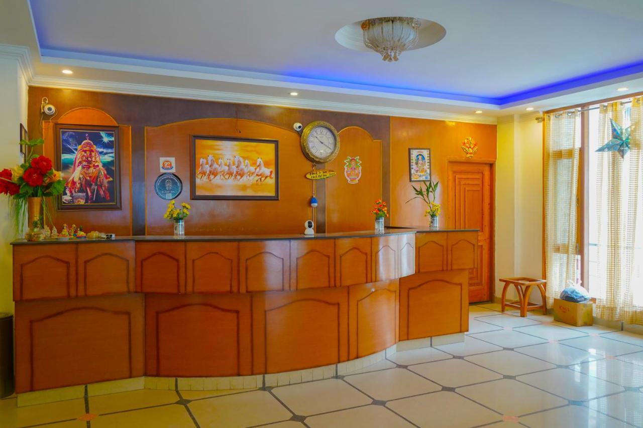 Hotel Akash Regency 马拉里 外观 照片