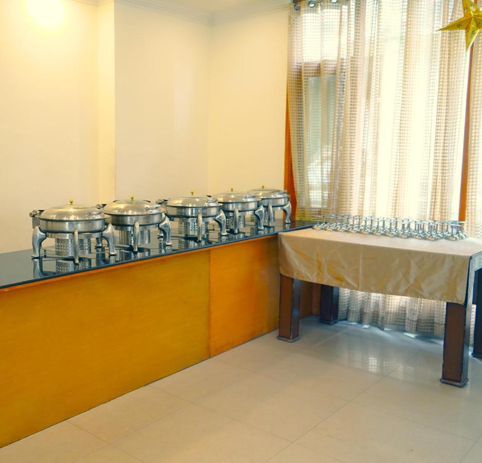 Hotel Akash Regency 马拉里 外观 照片