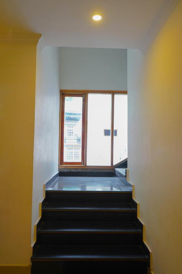 Hotel Akash Regency 马拉里 外观 照片