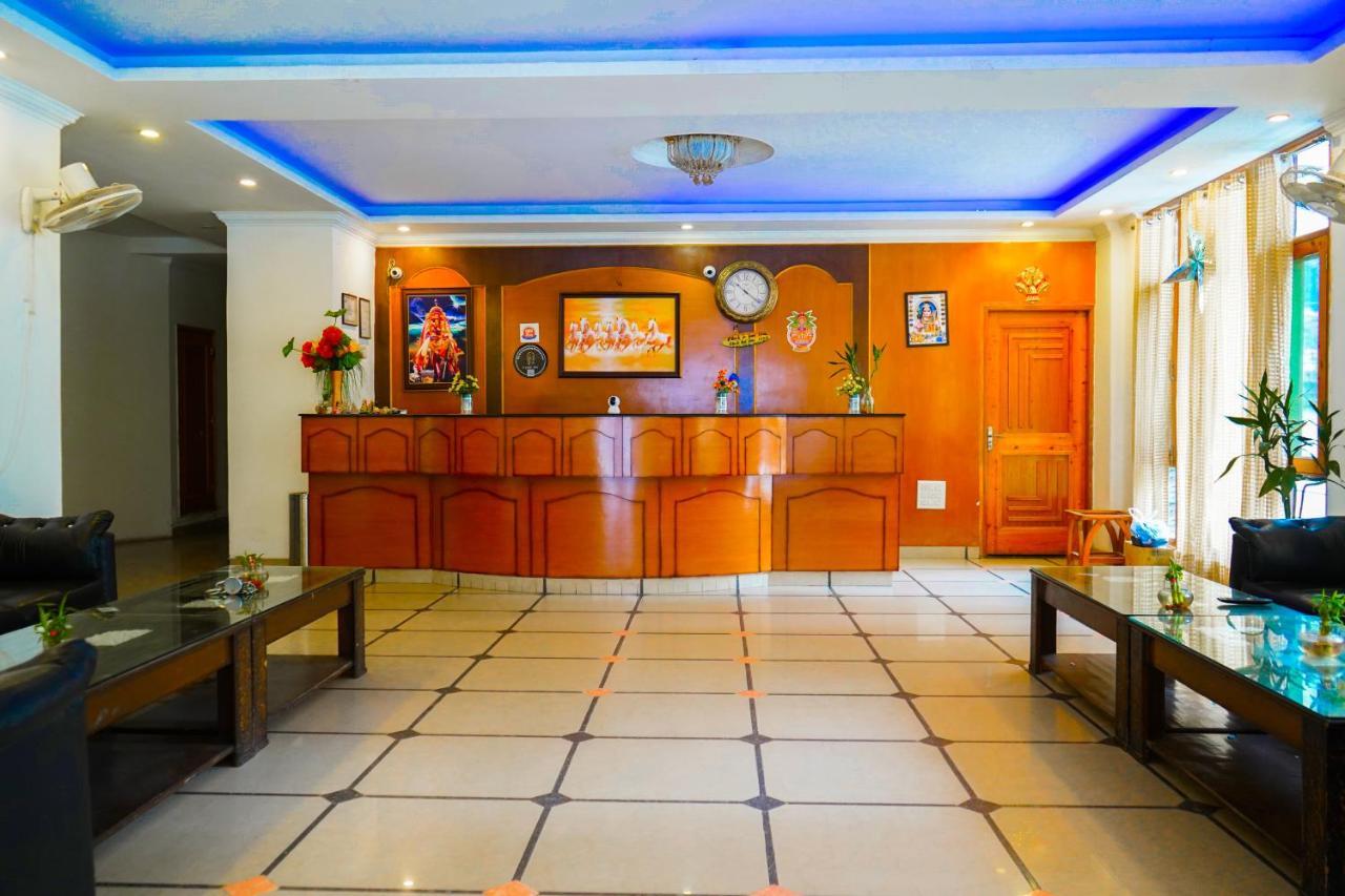Hotel Akash Regency 马拉里 外观 照片