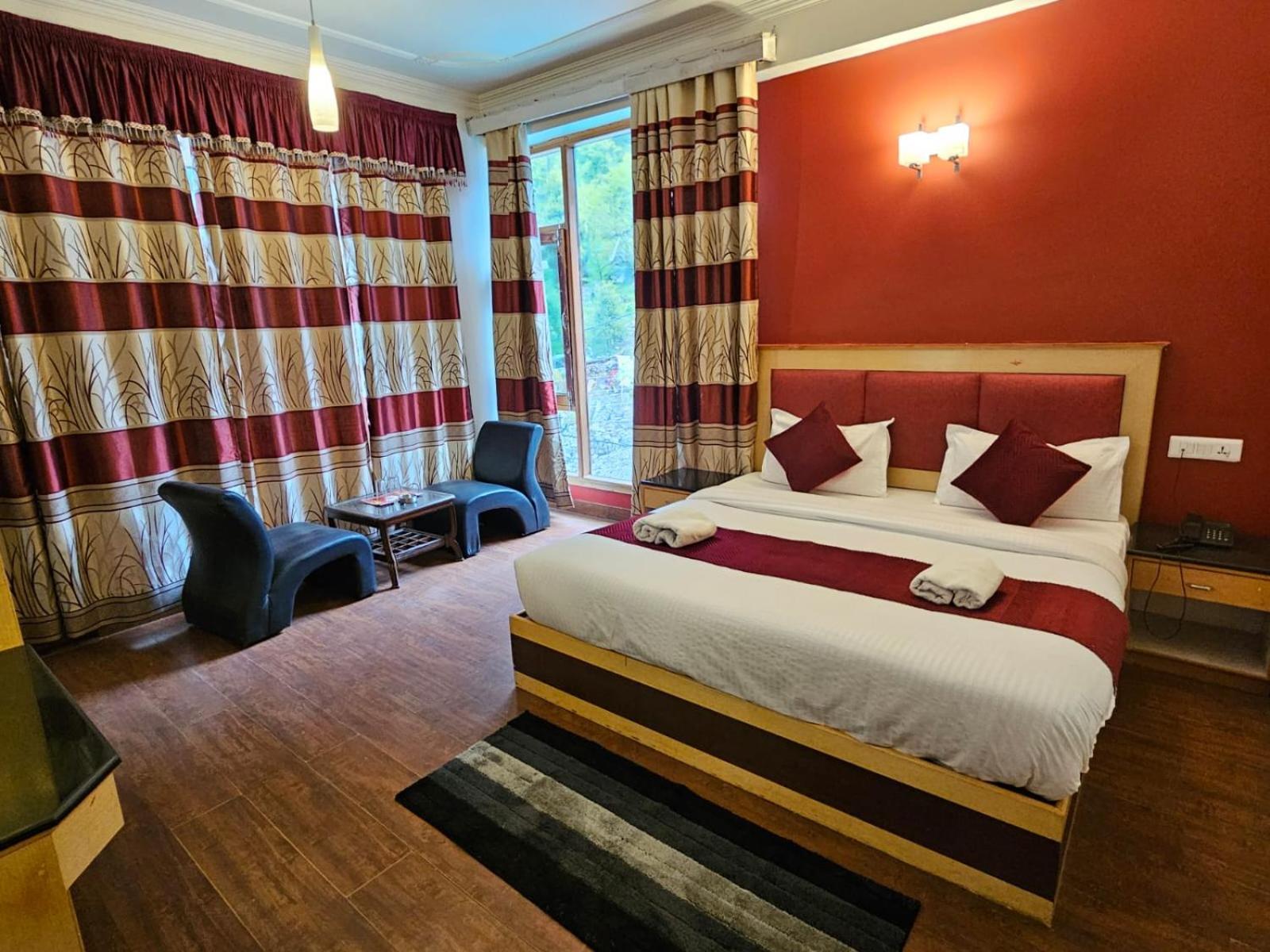 Hotel Akash Regency 马拉里 外观 照片