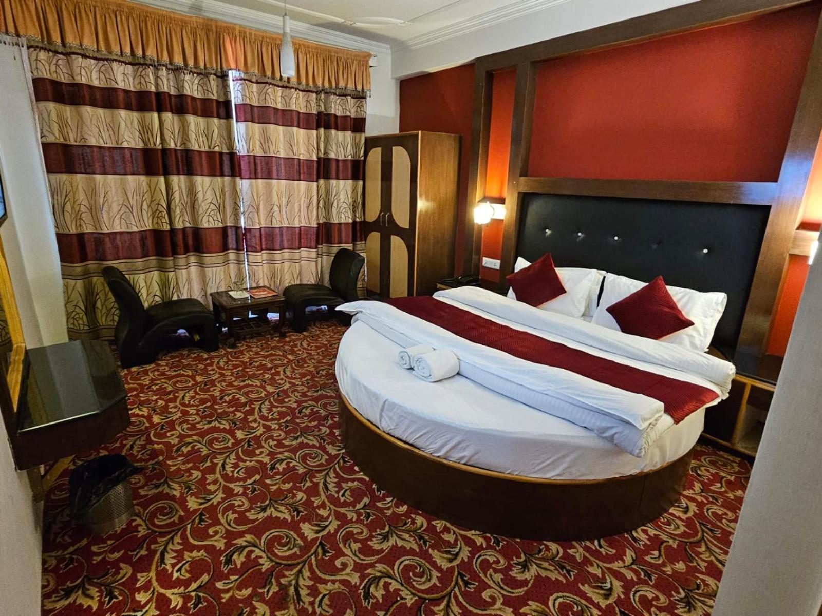 Hotel Akash Regency 马拉里 外观 照片